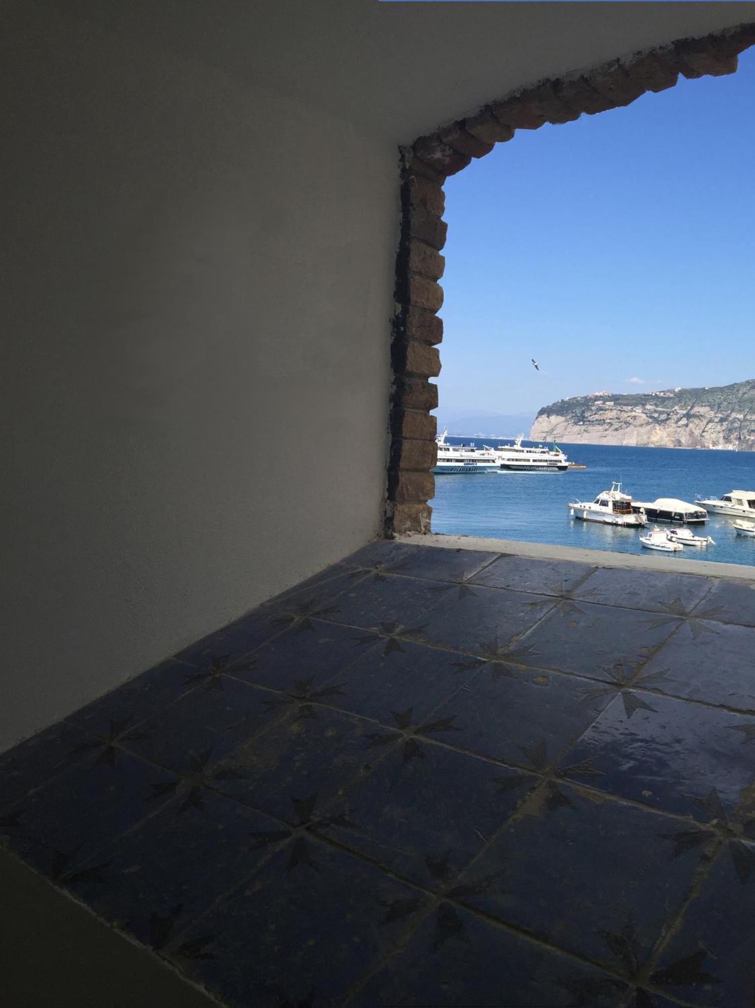 Yacht Club Capo Cervo Suites B&B Sorrento Exterior photo